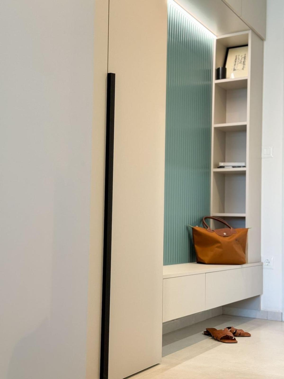 Designer Frame Apartman *