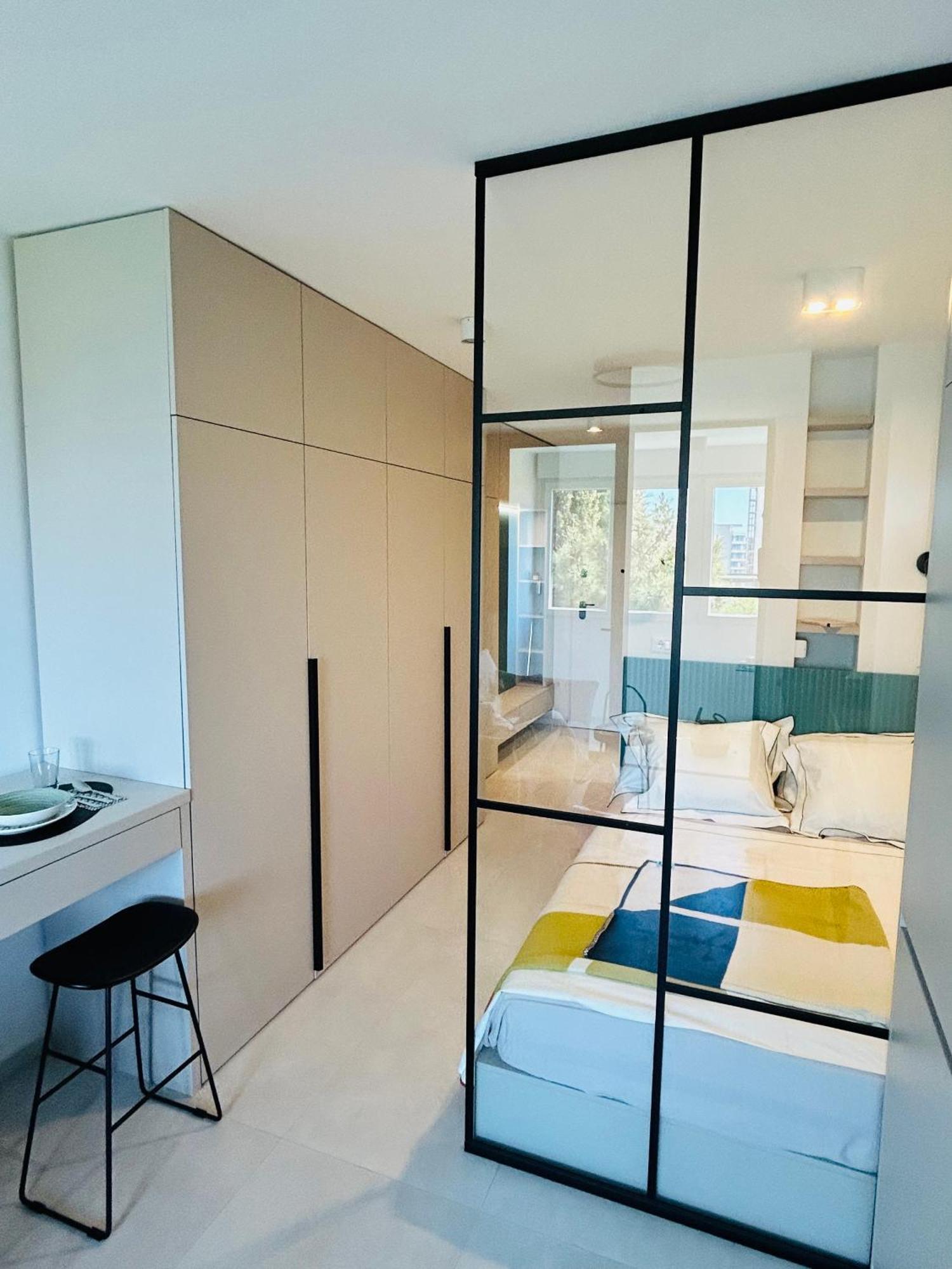 Apartman Designer Frame